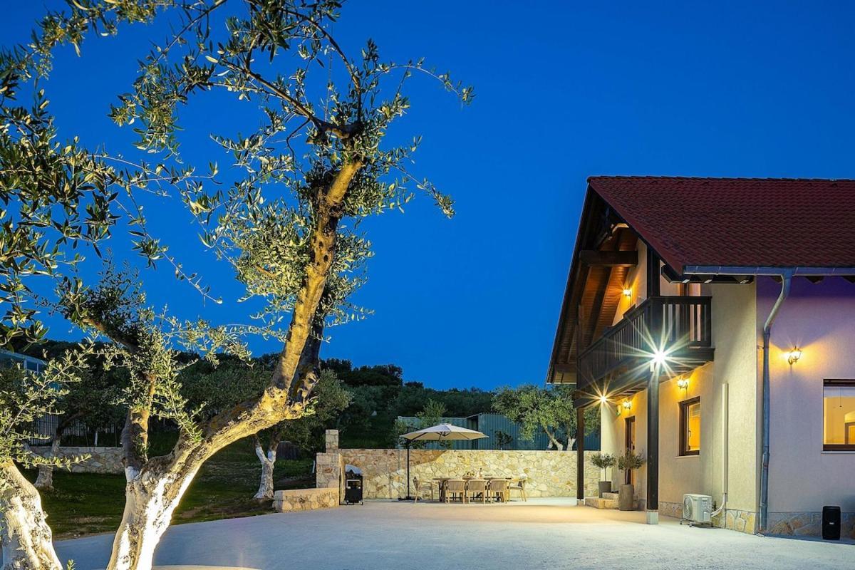 Olive Garden Villa Chania Chrissi Akti Chania Exterior foto
