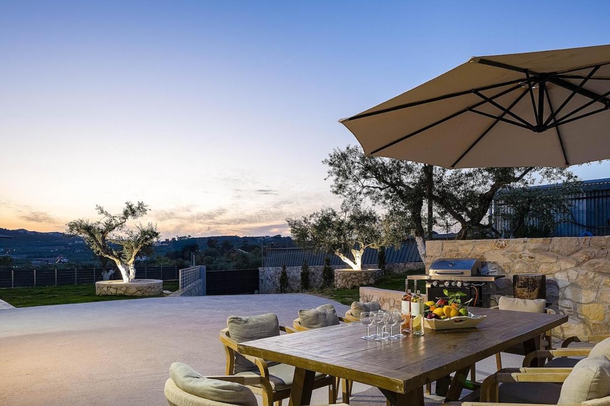 Olive Garden Villa Chania Chrissi Akti Chania Exterior foto