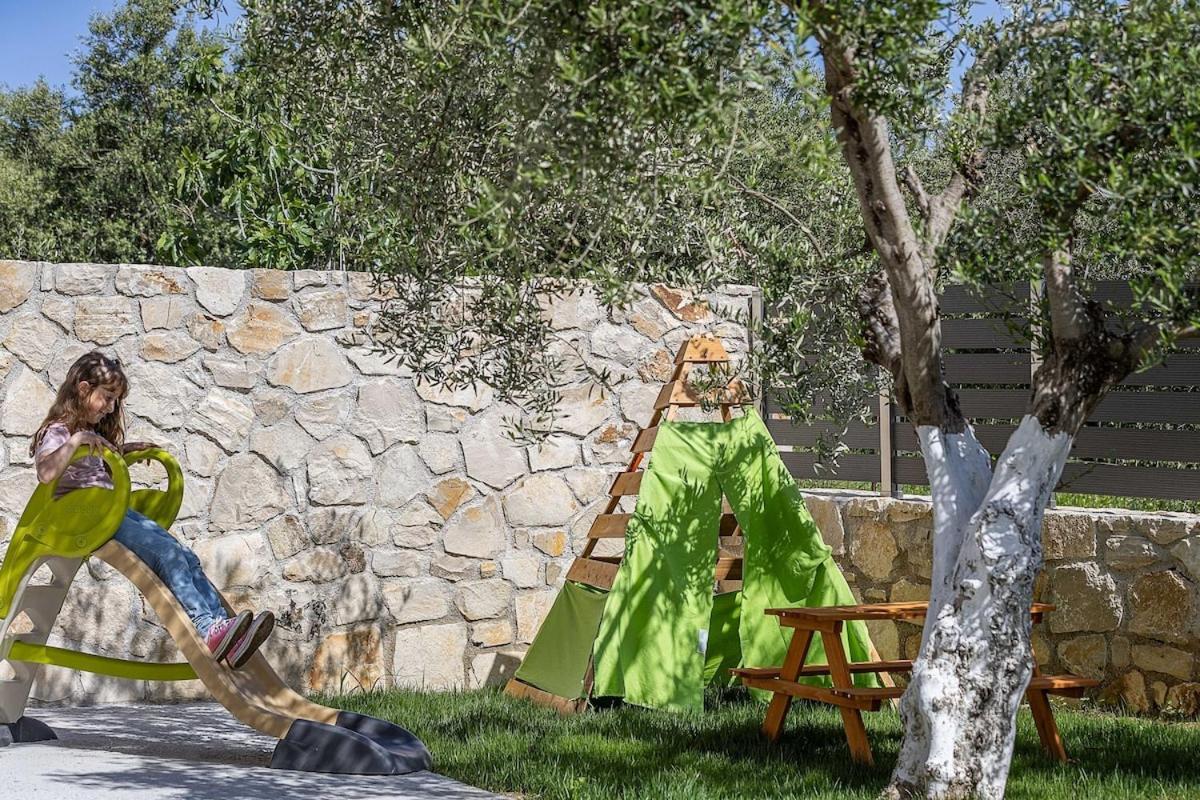 Olive Garden Villa Chania Chrissi Akti Chania Exterior foto